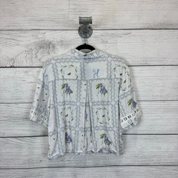 Hill House Women's White Blue Floral Crop Short Sleeve Button Up Top Size Large - Picture 7 of 8